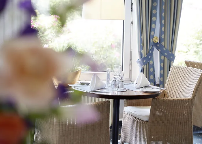 酒店 Waldhotel Baerenstein 4*